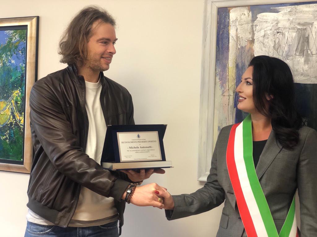 Capitan Michele Antonutti premiato questa mattina a Pasian di Prato