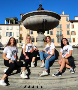 Un’iniziativa senza precedenti: 20mila t-shirt dell’Apu OWW Udine in omaggio ai tifosi